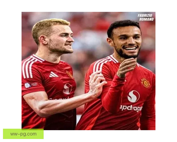 曼联官宣从拜仁双签马兹拉维与德里赫特助力球队新赛季征程