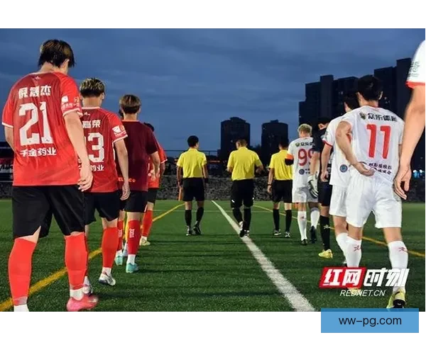 欧联杯激情对决点燃绿茵梦想与荣耀交织的巅峰足球盛宴之夜全球瞩目